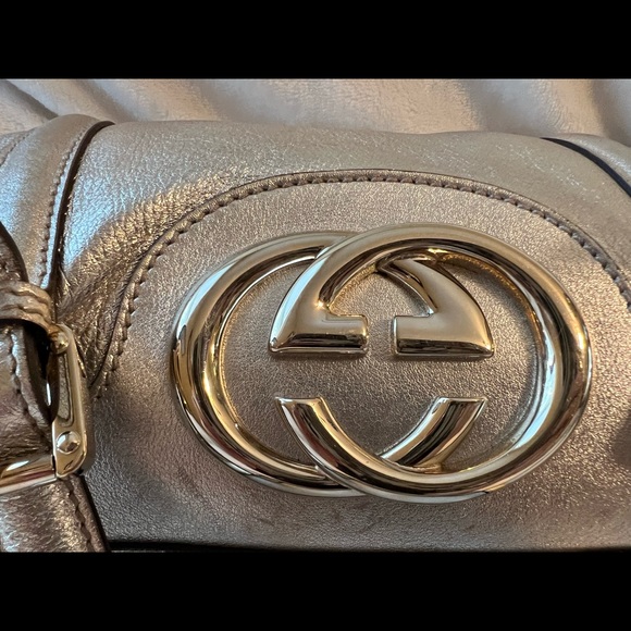 Gucci bag - Picture 8 of 16